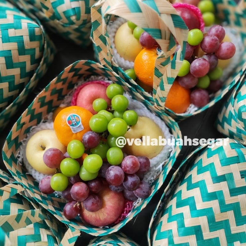 

Hamper Buah Premium Mix Cantik Estetik