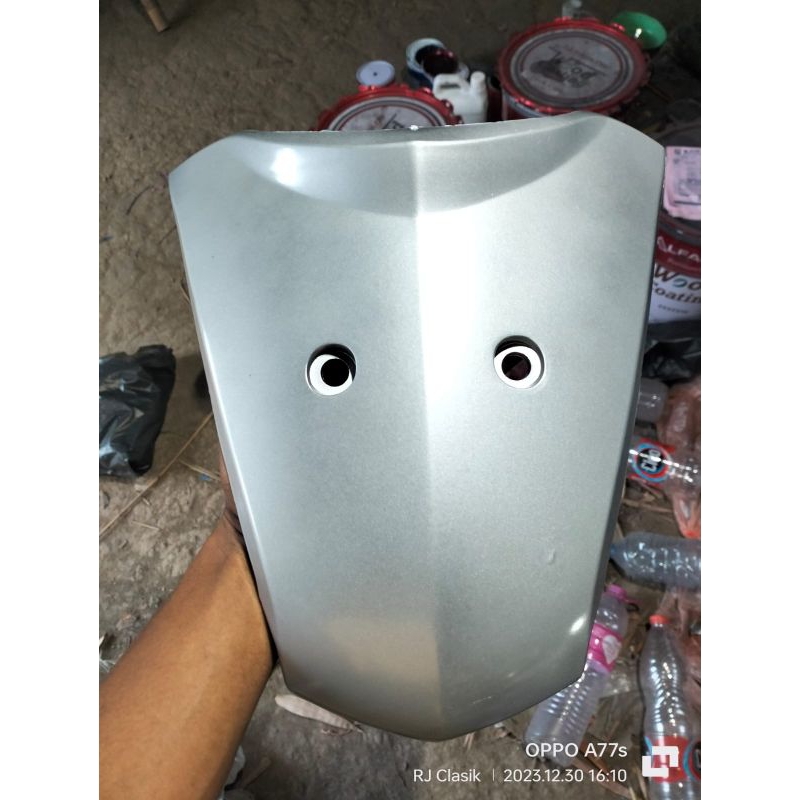 dasi/panel tameng plat dada depan honda supra x 125 new batman/panel depan supra x 125 lama silver