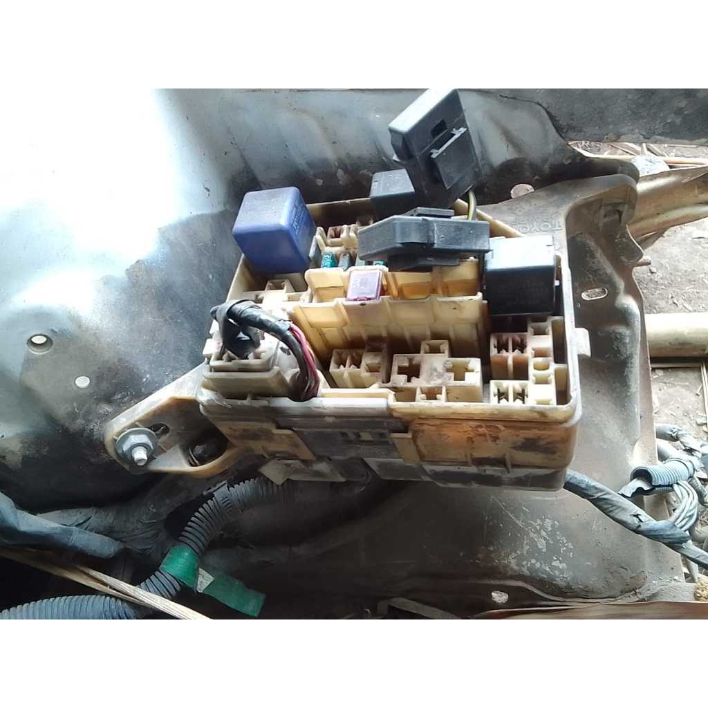 box sekring VIOS Gen 1