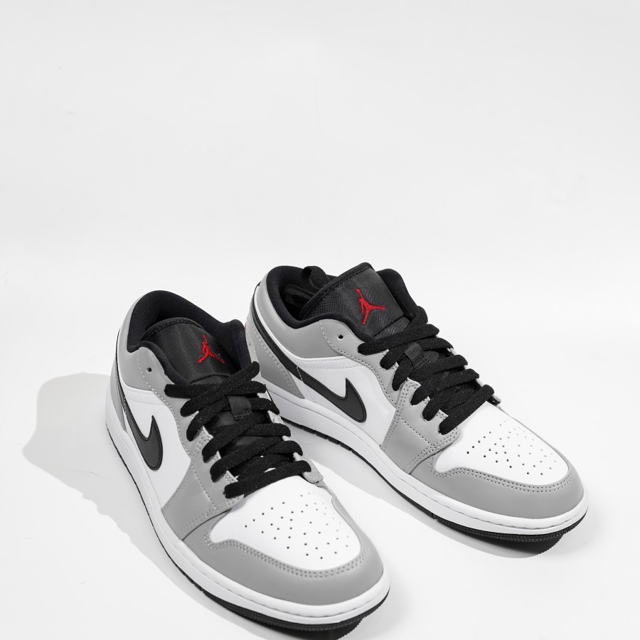 Air Jordan 1 Low Light Smoke Grey