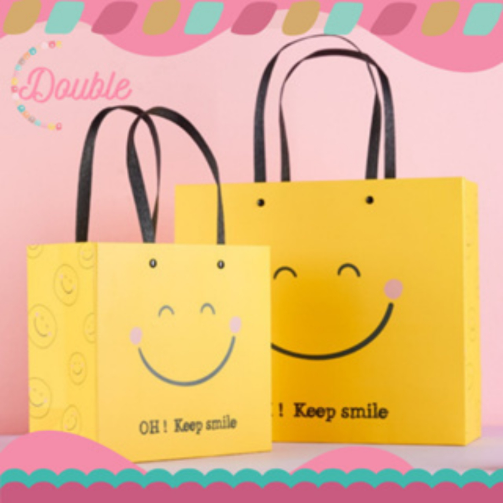 

Bestie Premium Paperbag Paperbag Tas Kado Kuning Smile Kantong Tebal Gift Bag Lucu Unik Import