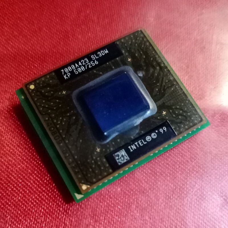 Prosesor Intel® Pentium® III SL3DW