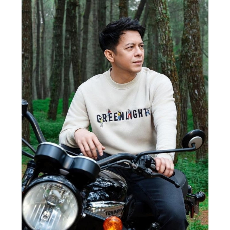 Greenlight Sweater Crewneck Pria Ariel Noah Go Outside Series H020524 Original