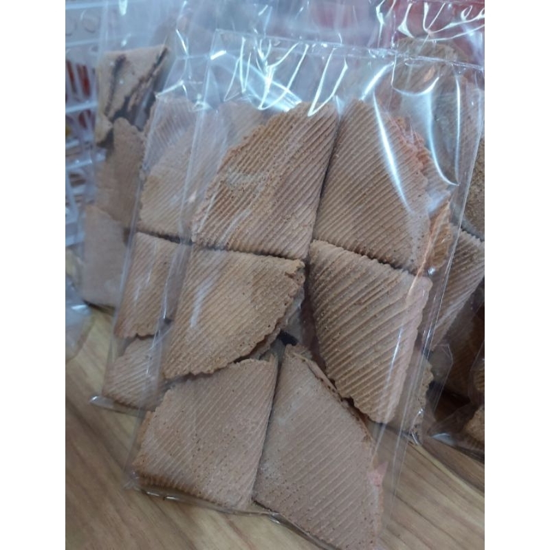 

CEMILAN OPAK LIPAT MOCCA MANIS GURIH