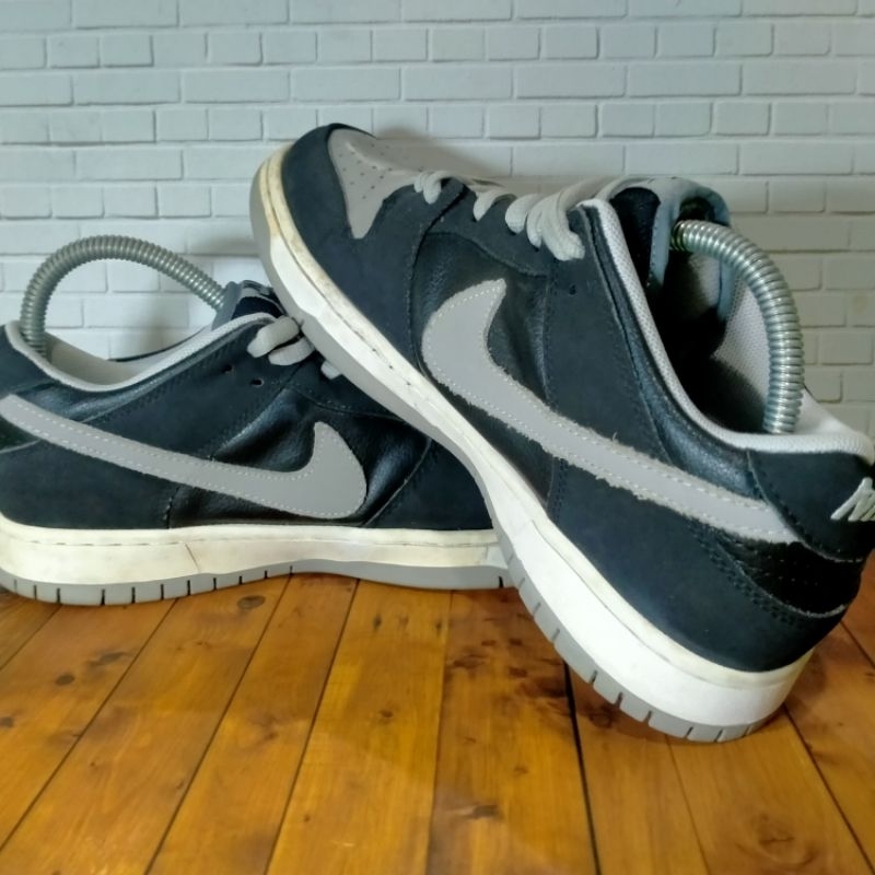 SepatuSneakersNike Dunk Low SB ‘J-Pack Shadow’size 41