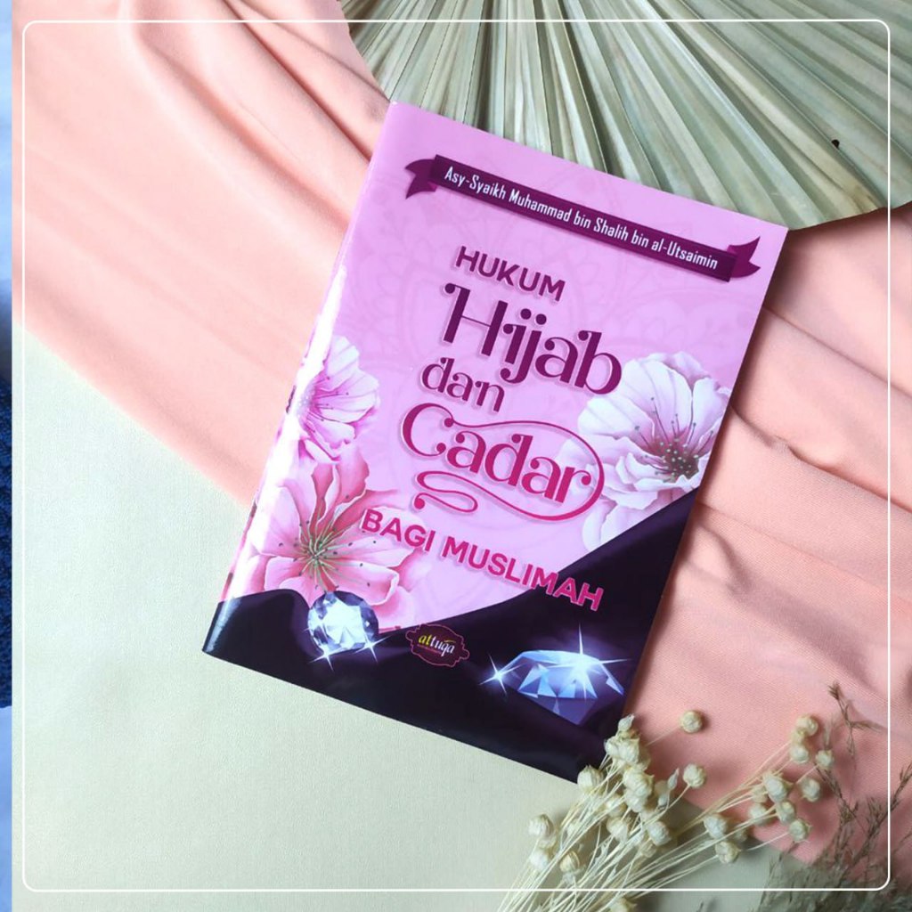 

Hukum Hijab dan Cadar bagi Muslimah