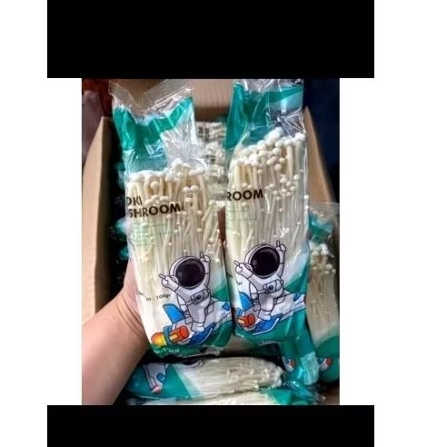 

JAMUR ENOKI fresh 100gr (Di jamin enak) KHUSUS AREA JATIM