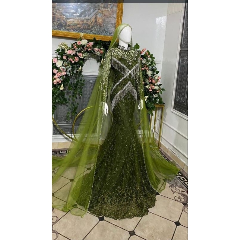 Gaun slim hijau army