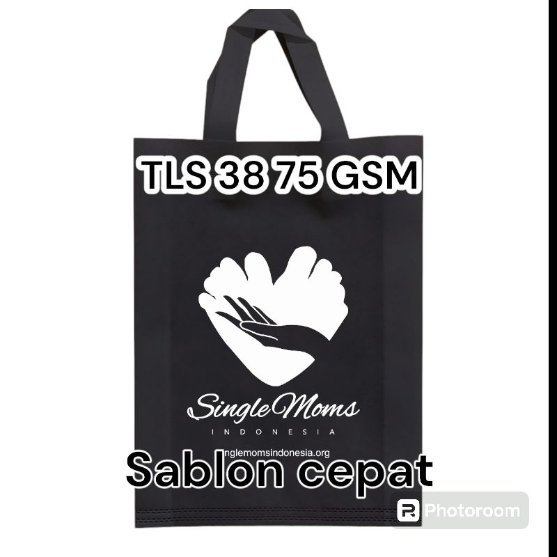 

ukuran 38*45*10cm goodie bag sablon bahan spunbond