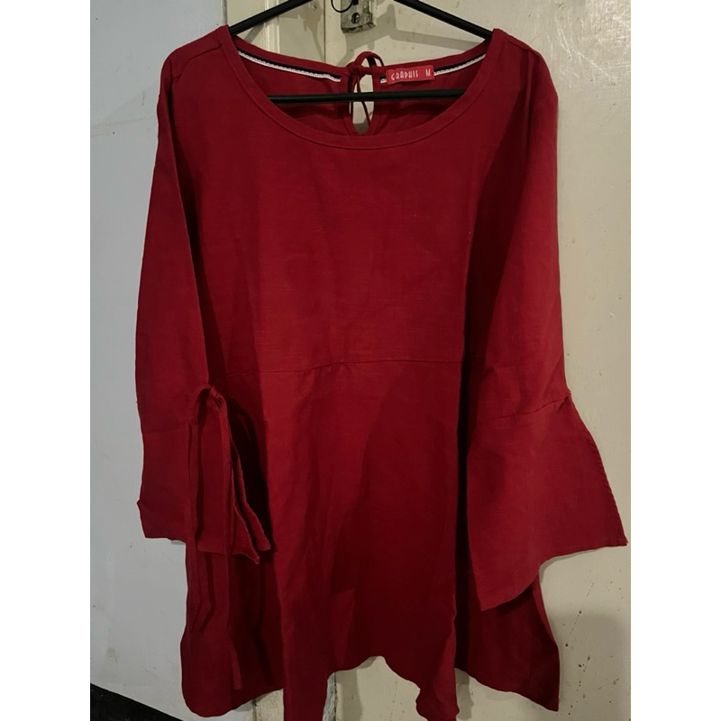 [PRELOVED] Atasan Blouse Wanita Graphis