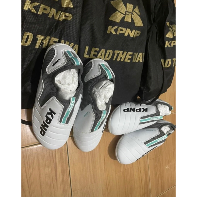 Sepatu KPNP unutk TAEKWONDO