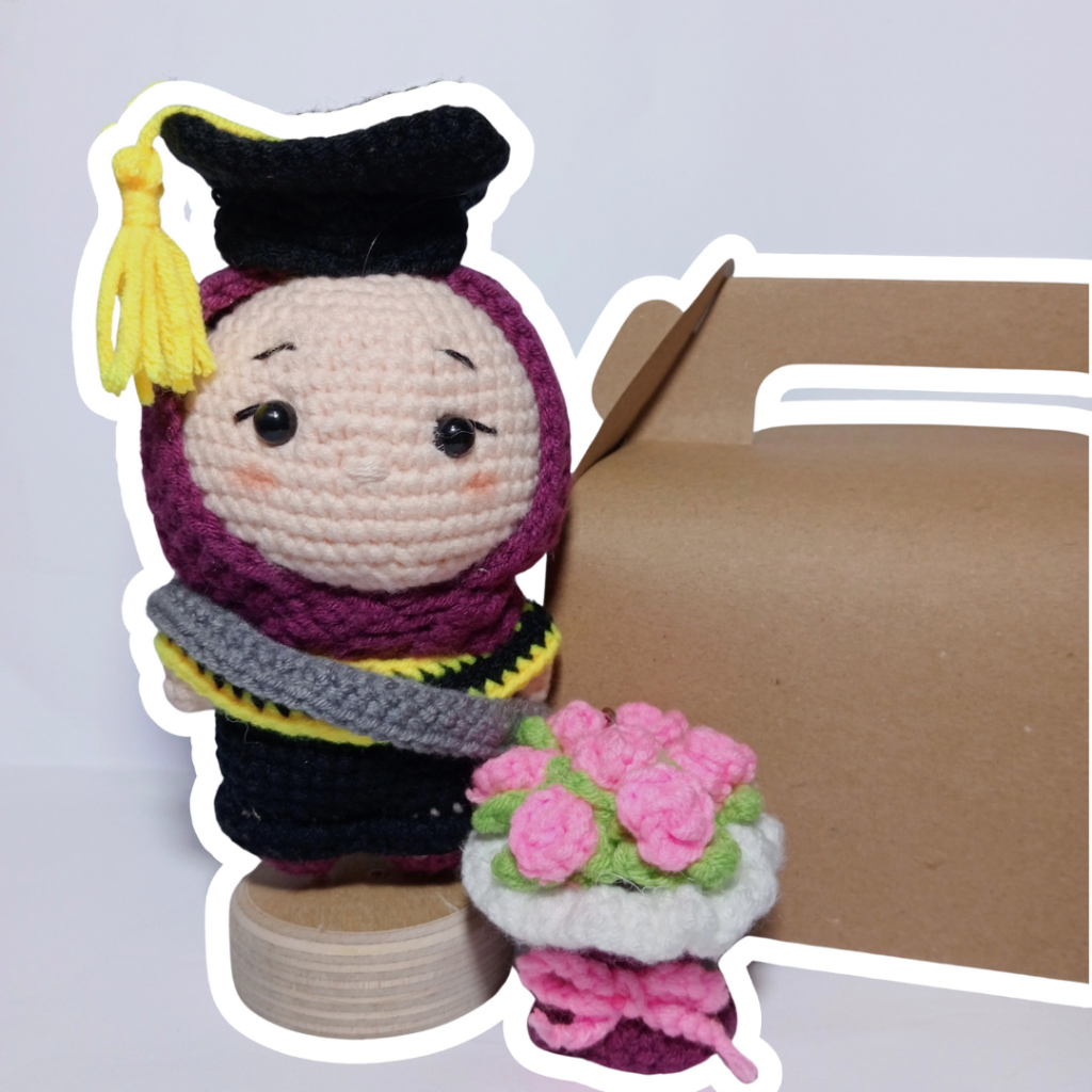 [Pre-order] Holona Amigurumi wisuda boneka rajut wisuda | Kado wisuda Handmade Gift graduation Doll
