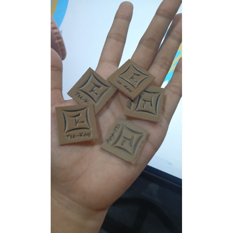 KULIT IMITASI/custom label imitasi/ sablon label