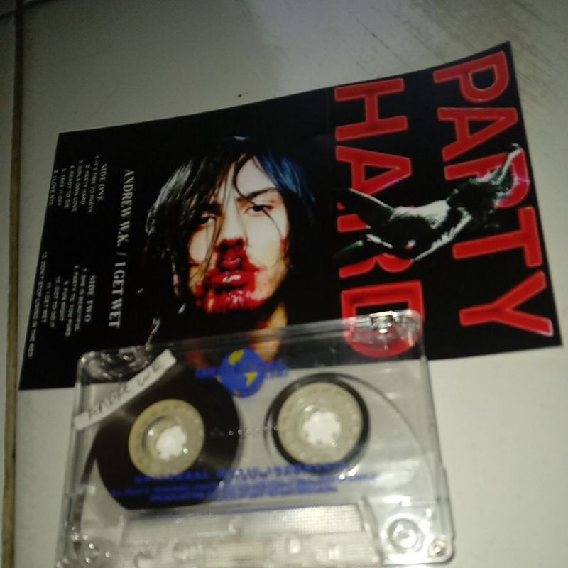 ANDREW WK  I GET WET KASET PITA