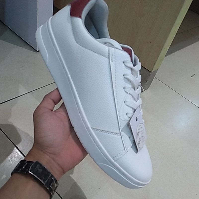 sepatu laki laki bata red label