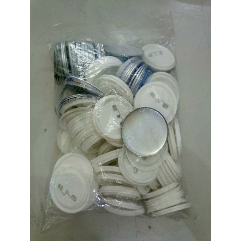 Bahan pin lengkap dengan mika dan kaleng per 100