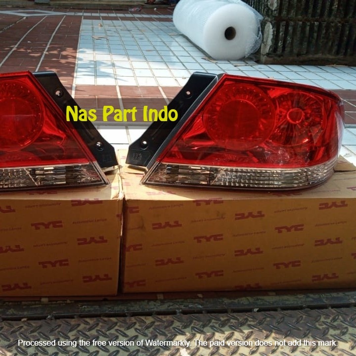 Lampu Belakang Stop Lamp Mitsubishi Lancer Cedia tahun 2004-2010