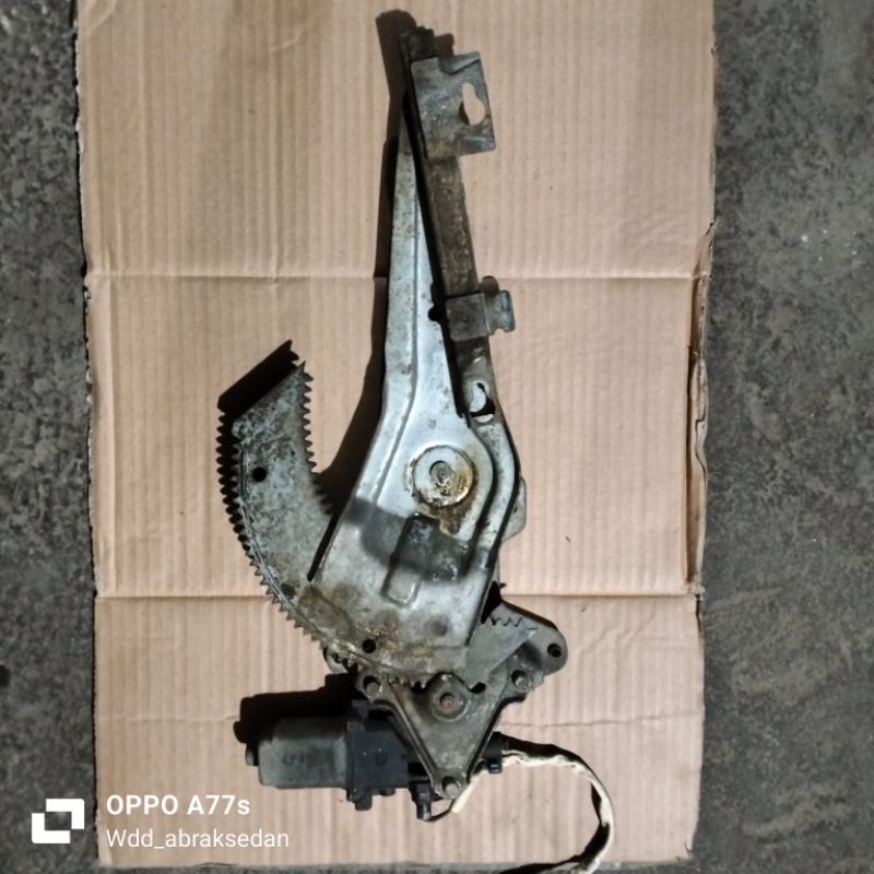 regulator power window pintu belakang kanan Civic ferio