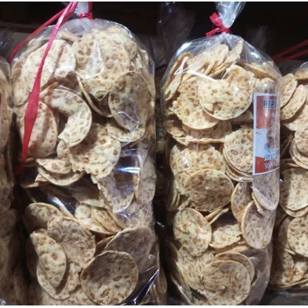 

1KG KERIPIK TEMPE SAGU BULAT CAMILAN