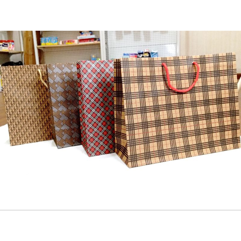 

(12PCS)PAPER BAG BRANDED KADO GOODIE BAG ULANG TAHUN PAPER BAG ULANG TAHUN /TAS HADIAH ULTAH
