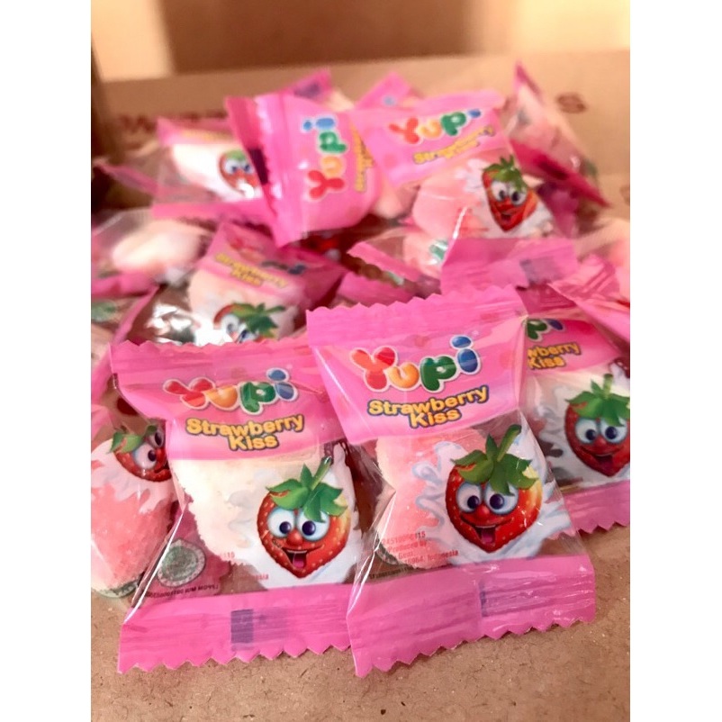 

1 Kg Permen Yupi Strawberry Bisa COD Camilan Cemilan Snack