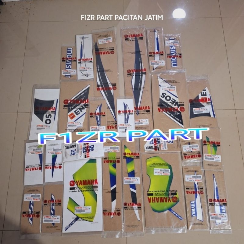 STRIPING GRAPHIC STIKER R15 MOVISTAR 2016 V2 1set ORIGINAL YAMAHA