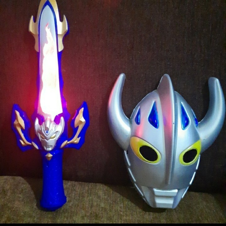 mainan anak senjata taro topeng ultraman super hero