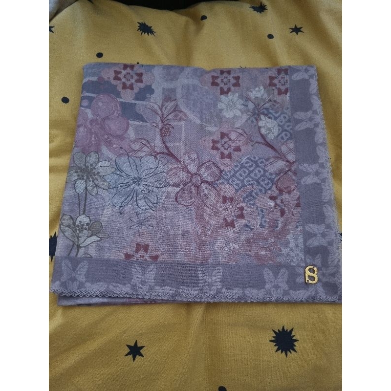 Buttonscarves the dream park Viola