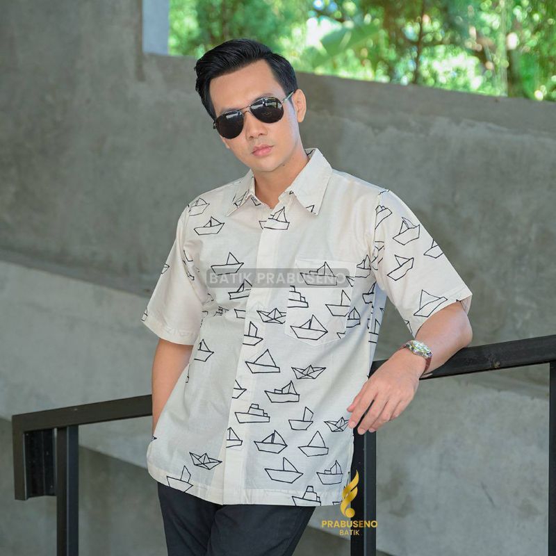 Kapal Putih Baju Batik Pria Reguler Lengan Pendek Original Prabuseno Atasan Kemeja Cowok Dewasa Mode