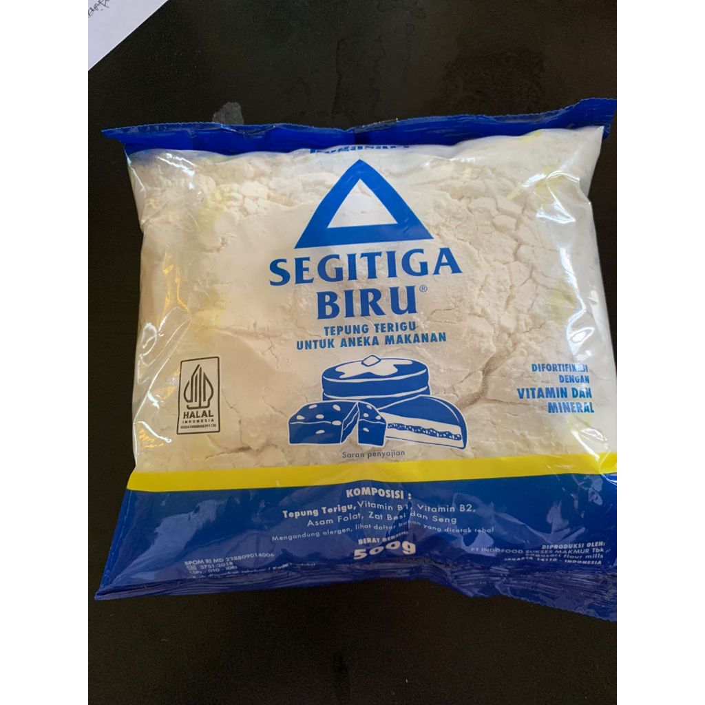 

Tepung Terigu segitiga biru 500 gram I 1 dus isi 20 pcs