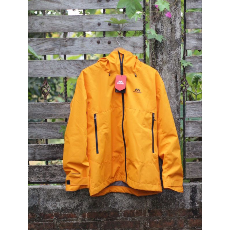 Jaket Gunung Gorpcore Carumby Monsoon Waterproof Anti Air