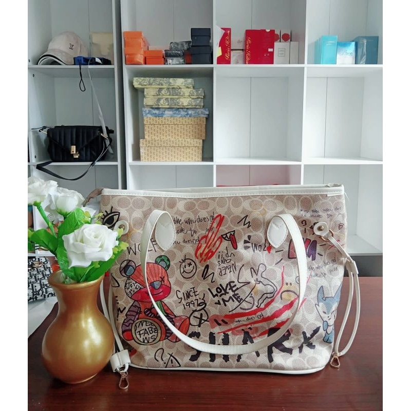 tas slempangwanita coach totebag