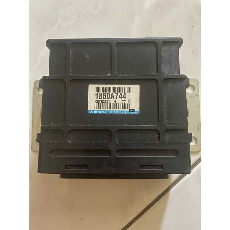 ECU Control Unit Glow Plug L300