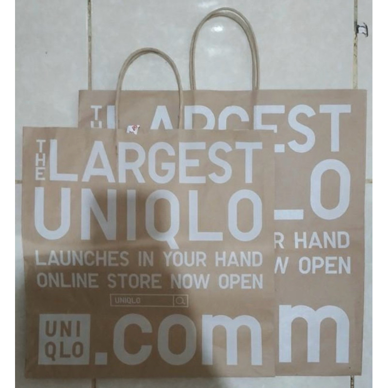 

Paperbag Uniqlo