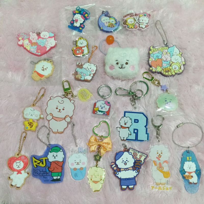 OFFICIAL KEYRING GANCI KEYCHAIN RJ BT21 BTS