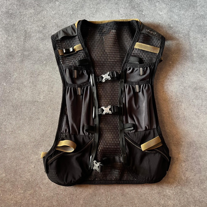 Vest Decathlon Kalenji 10L