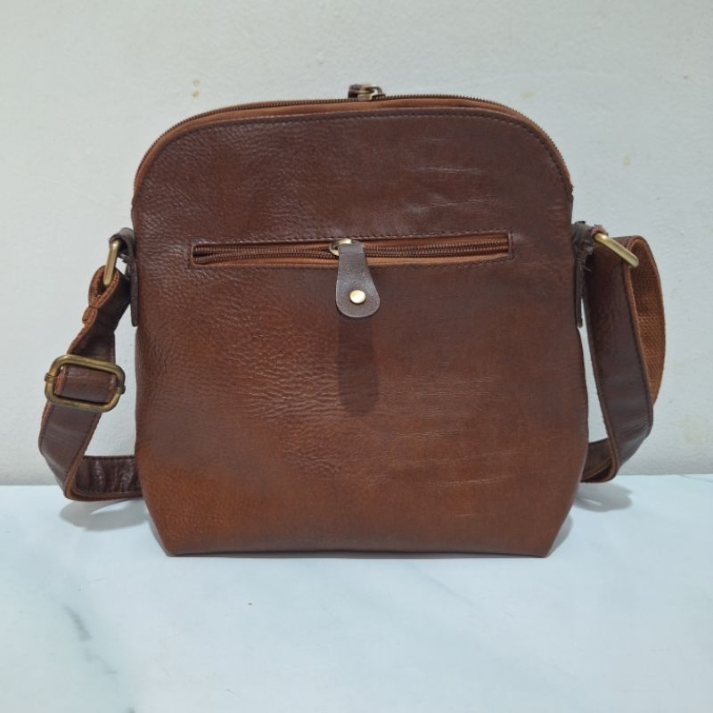 Tas Kulit Preloved Sling Bag Pria Omar Sharif Paris