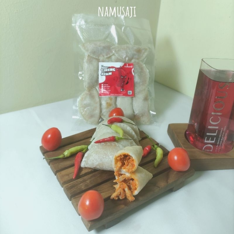 

Piscoklegit_ Cireng Isi Ayam Suwir Pedas Isi 10 Pcs By Namusaji