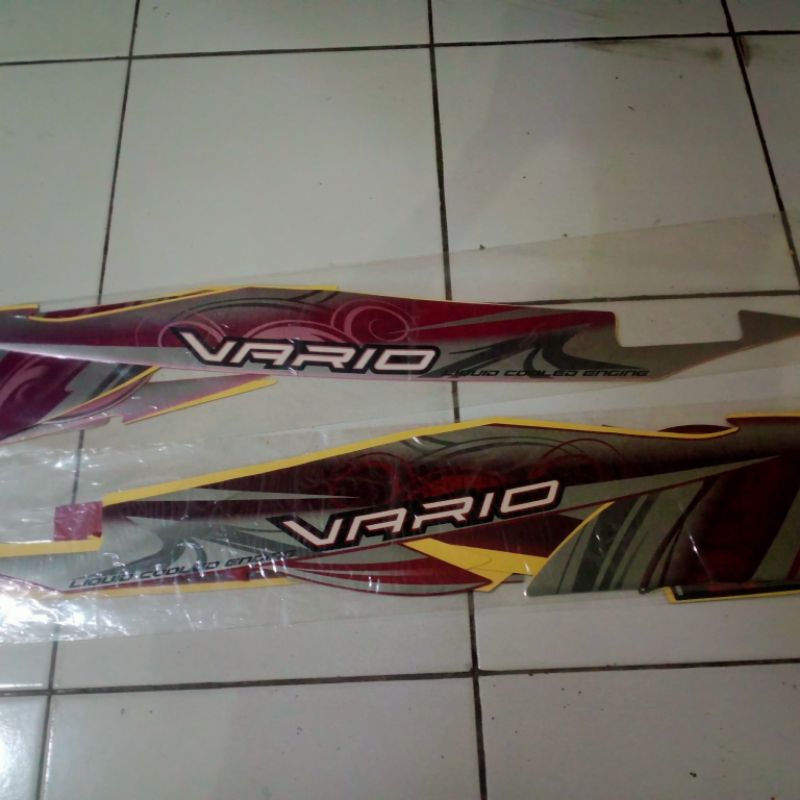 Striping Stiker Vario Lis Body tahun 2010 Warna Merah Tua / Pink