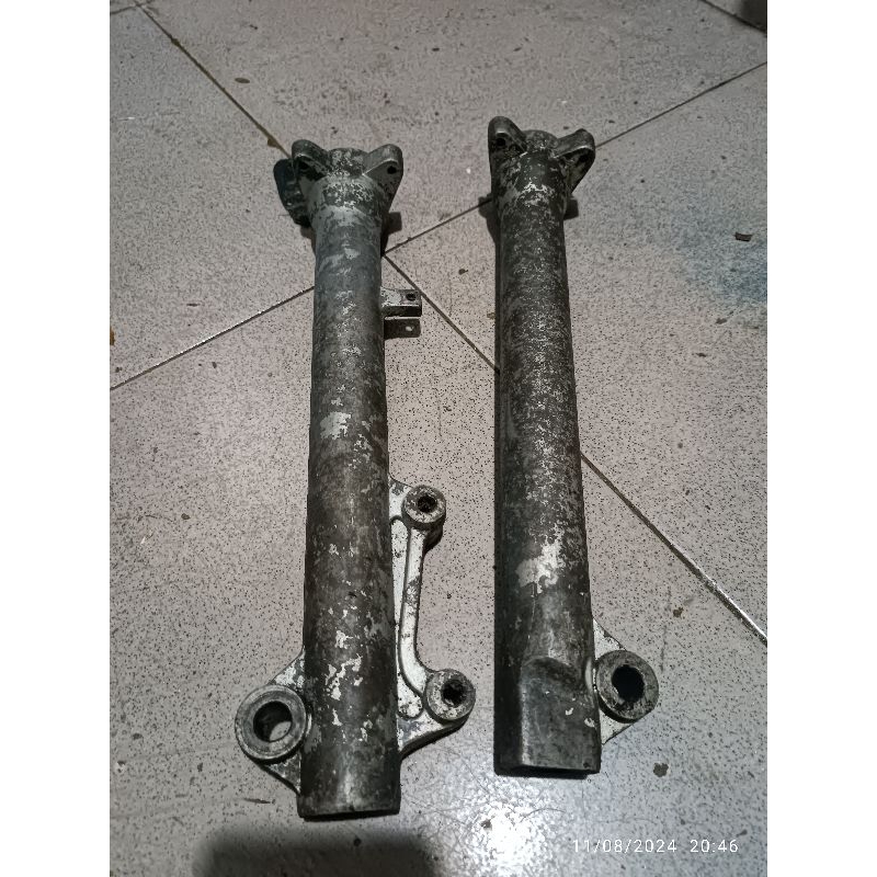 bottom shock/tabung shock Suzuki RK cool