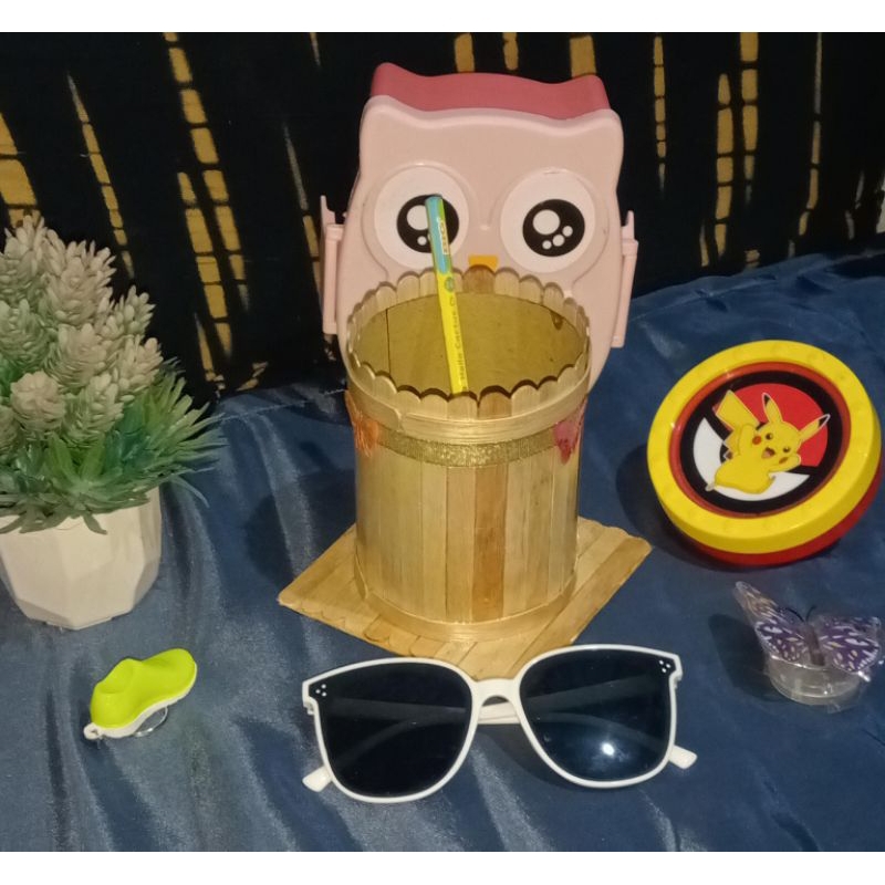 

Tempat Pensil Dari Stik Es Krim