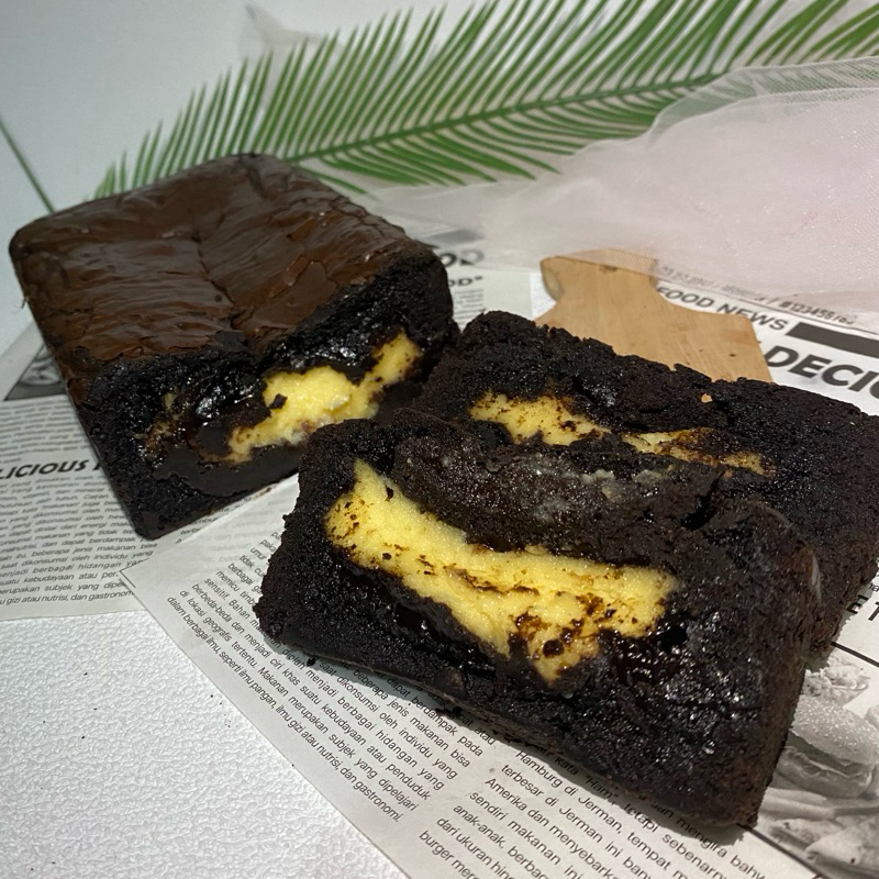 

BROWNIES INSERT CHEESE by sugaringwithju (Made by Order)