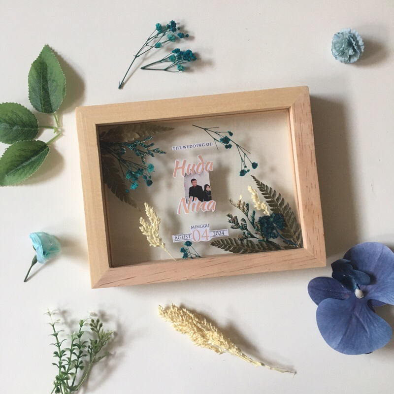 FRAME AESTHETIC AKRILIK bunga kering asli | Kado wisuda| Kado pernikahan|