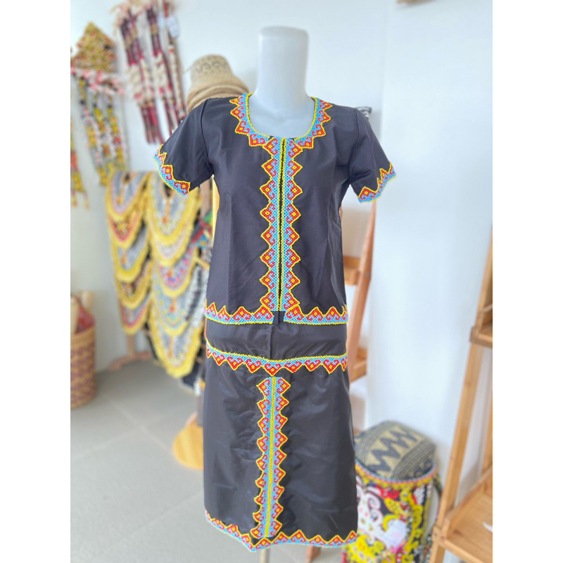 Manika Kaltim - Baju Dayak Bahau Wanita  / Baju Tari Dayak Bahau Wanita  / Set Baju Dayak Bahau Wani