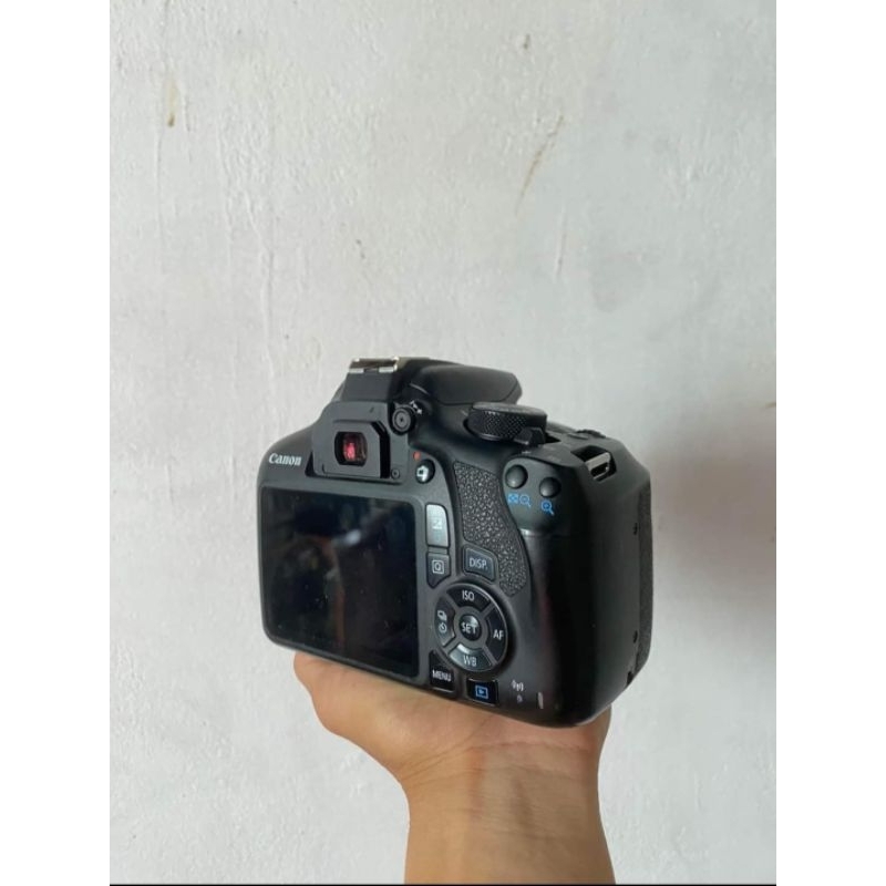Kamera Canon 1300D wifi + lensa kit 18-55 mm