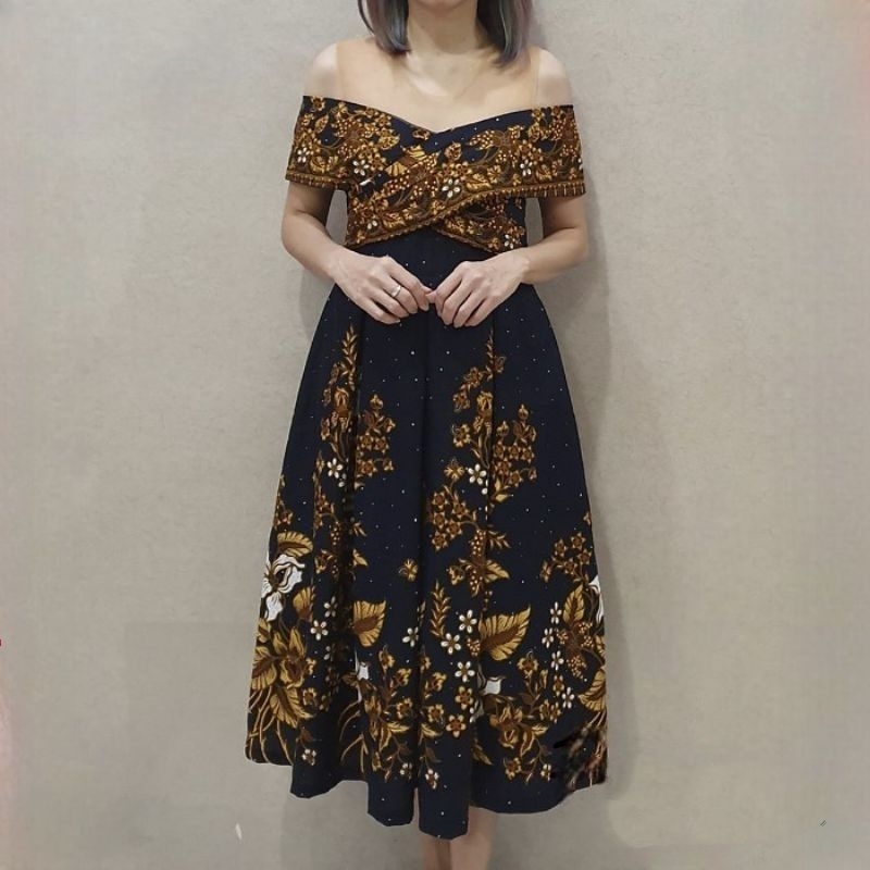 Dress batik wanita modern - Dress batik wanita terbaru - Dress batik wanita termurah - baju batik wa