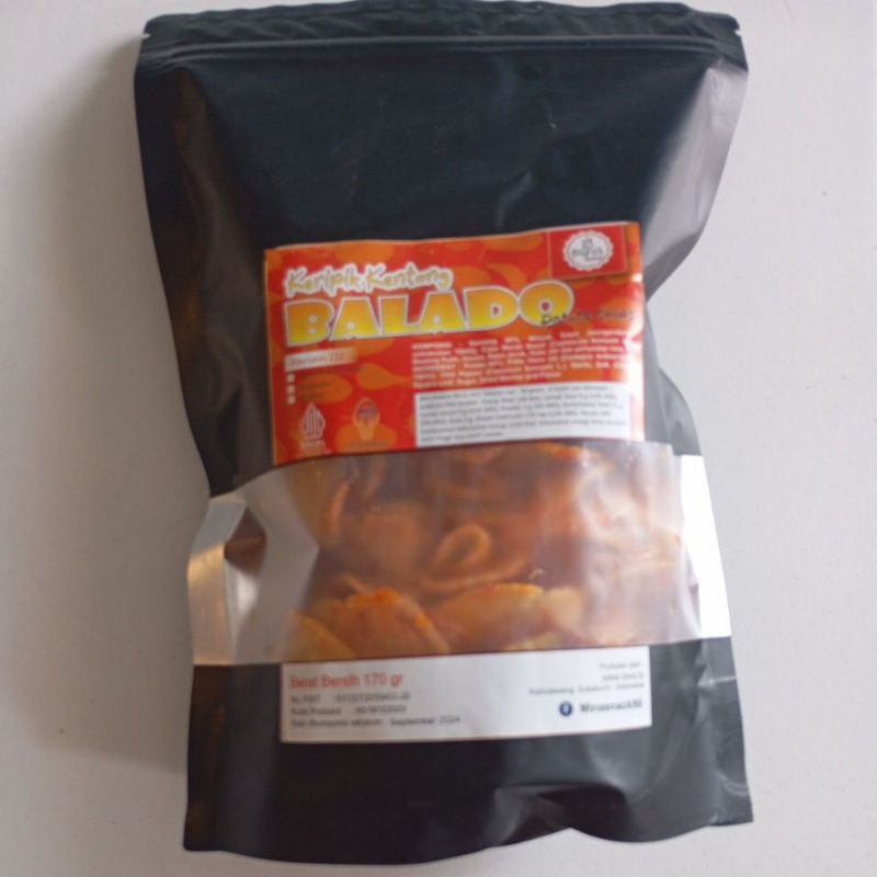 

Mina Snack keripik Kentang Balado 170 gr