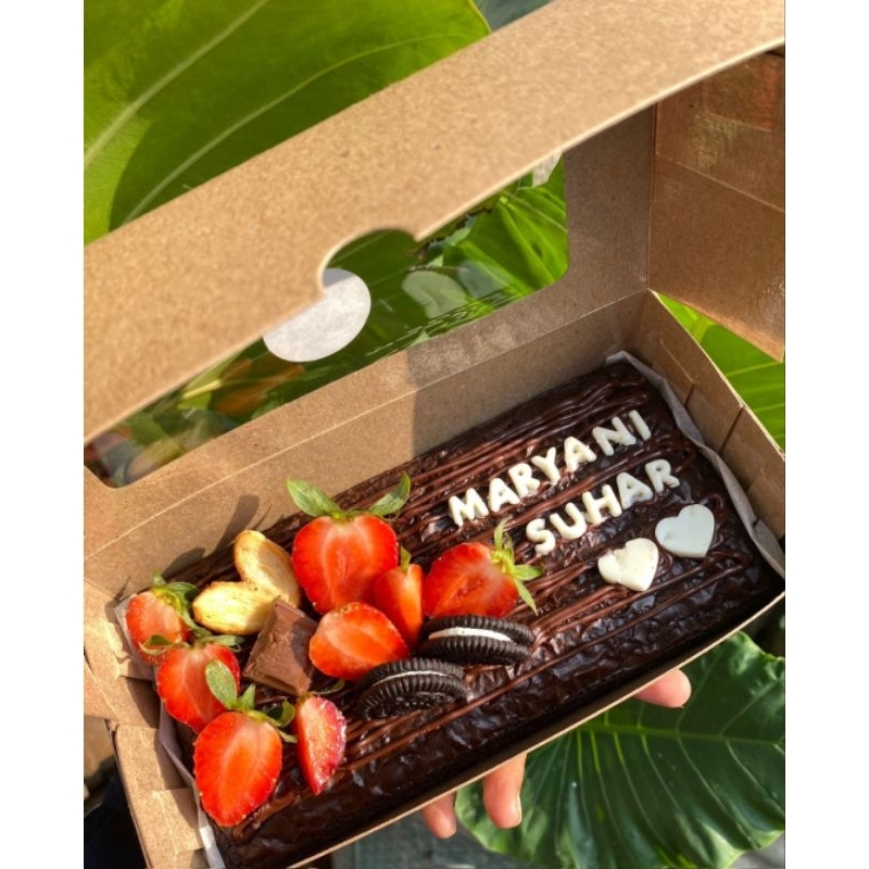 

Fudgy Brownies Hias / Fudgy brownies hampers uk 20x10