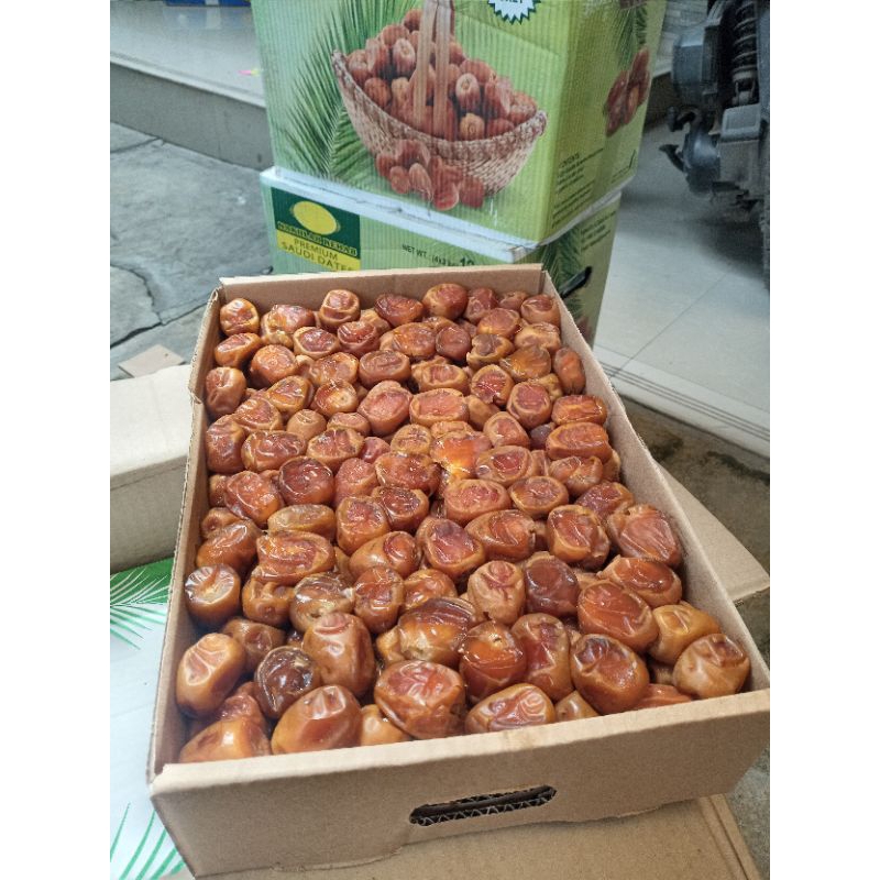 

Kurma Sukari Premium 3kg Kurma Sukari Madinah