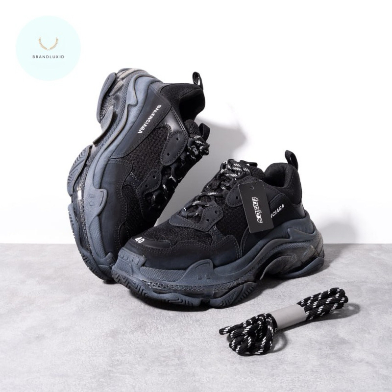 Balenciaga Triple S clear sole